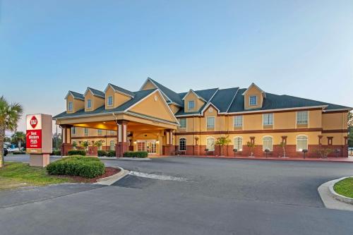 Best Western Plus Bradbury Inn and Suites