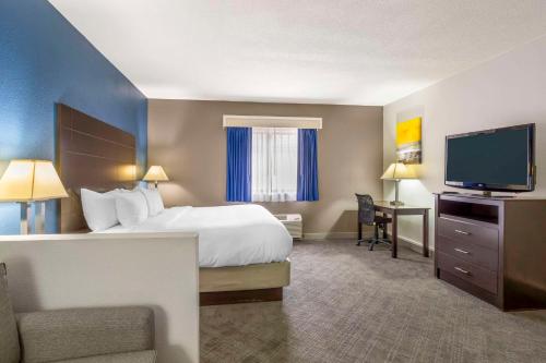 Comfort Inn & Suites Mundelein-Vernon Hills