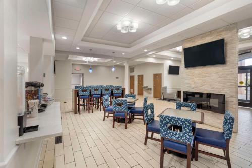 Comfort Inn & Suites Mundelein-Vernon Hills