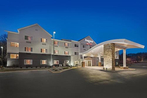 Fairfield Inn by Marriott Warren Niles - image 14