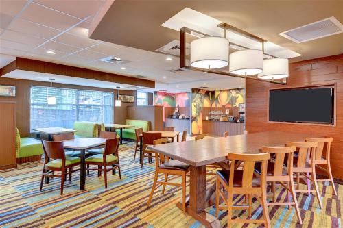 Fairfield Inn & Suites by Marriott Nashville Downtown-MetroCenter - Hotel - Nashville