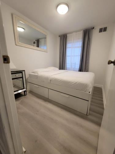 LUXURY APARTMENTS 5QUEENBED - 20 min away Manhattan