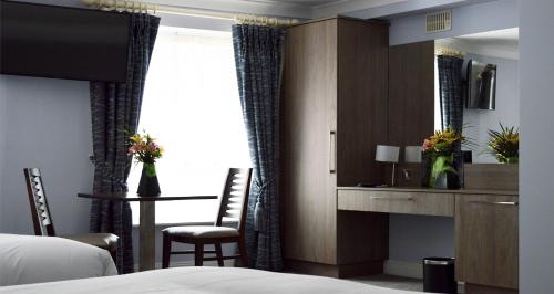 . Slaney Suites