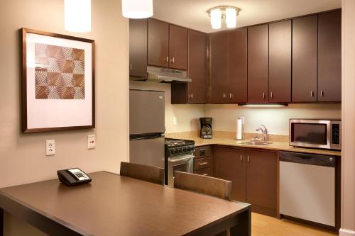 TownePlace Suites Omaha West - image 6