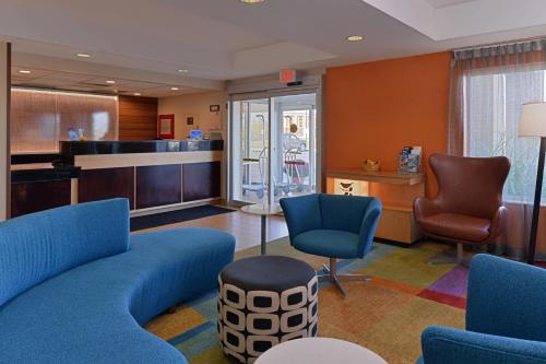 Fairfield Inn and Suites by Marriott Dayton Troy