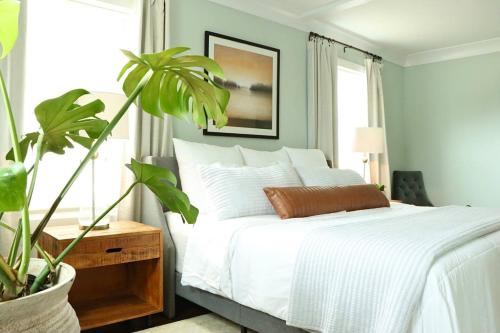 The Monopoly House - Your Ideal Retreat in the Heart of Atlanta in Atlanta, USA