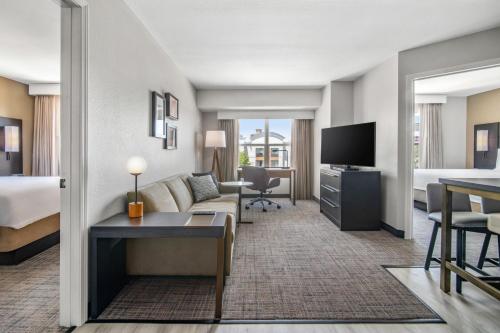 Residence Inn by Marriott Phoenix Glendale Sports & Entertainment District