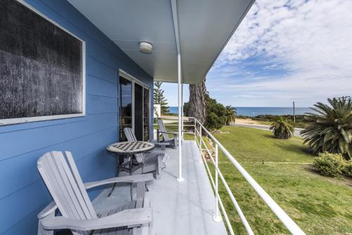 Seascape - Outstanding Views Pet Friendly Free WIFI Netflix, Guilderton (photo 4)