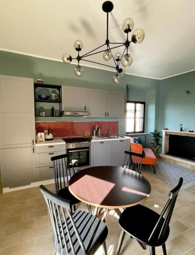 Medieval Penthouse with Sunset Panoramic Views in 焦維