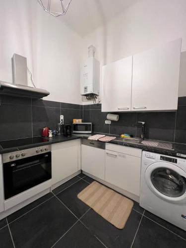 Centrally-Located authentic apartment, Vídeň (fotografie 10)