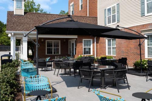 TownePlace Suites Chicago Lombard - image 2