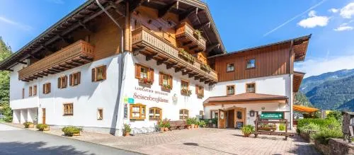 Landgasthof Seisenbergklamm in Weißbach bei Lofer, Österreich