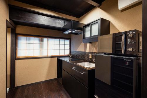 Premium Town house image 9