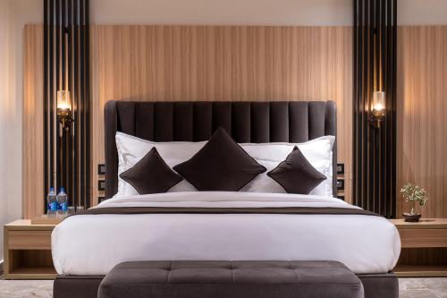 King Room image 3
