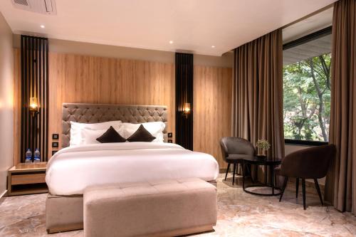 Superior Double Room image 4