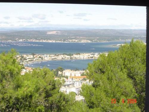 Chambre à louer dans villa St Clair-V-vue étang Thau - Pension de famille - Sète