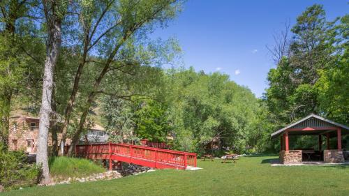 A-Lodge Boulder