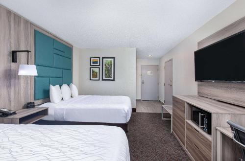 La Quinta Inn by Wyndham Pigeon Forge-Dollywood - image 11