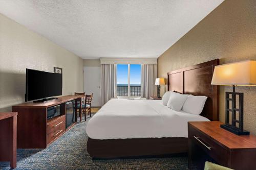 1 King Bed, Nonsmoking