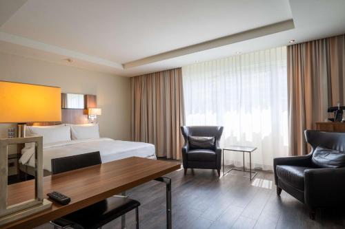 room detail thumbnail 1