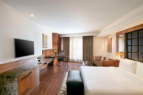 1 queen bed