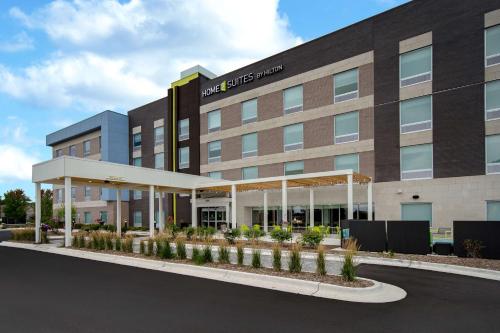 Home2 Suites By Hilton Grand Rapids Airport