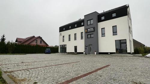 AZYL, Legnica (foto 9)