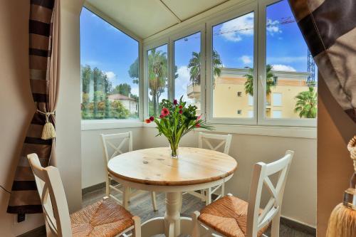 Emeraude Residence Hoteliere in Juan-les-pins