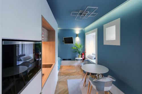 HM - Infante Riverside Apartment B, Porto