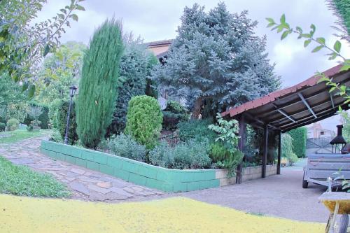 Casa el Cerezo Rojo