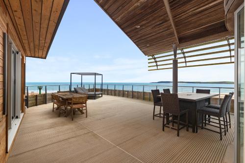 Sea Breeze - Spectacular Sea Views