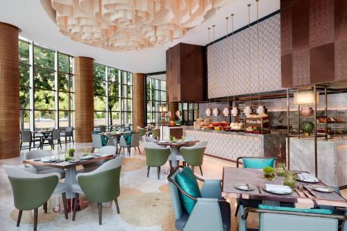 Restaurant, The Ritz-Carlton Beijing, Financial Street near Beijing Capital Museum