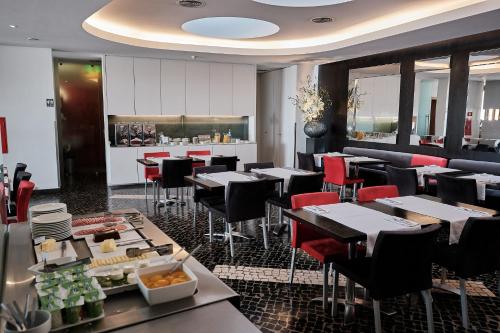 ห้องอาหาร, Hotel Praia Marina by RIDAN Hotels in ปรายา ดา วิตอเรีย