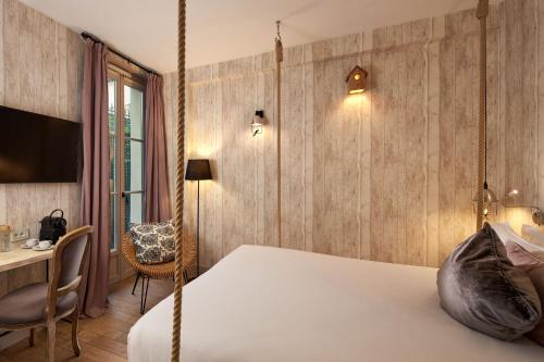 room detail thumbnail 0
