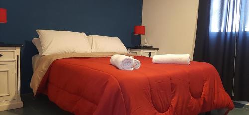 2 bedrooms, 3 beds