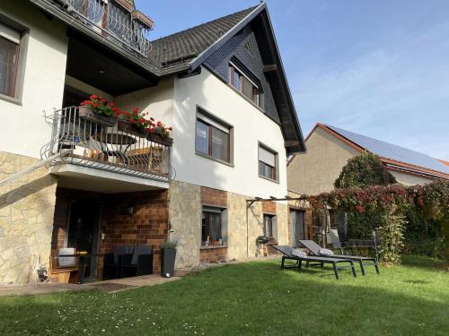 Accommodation in Neumark