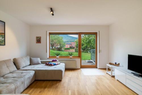 Superior One-Bedroom Apartment