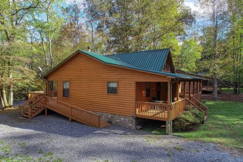Rivendell Creekside Cabin