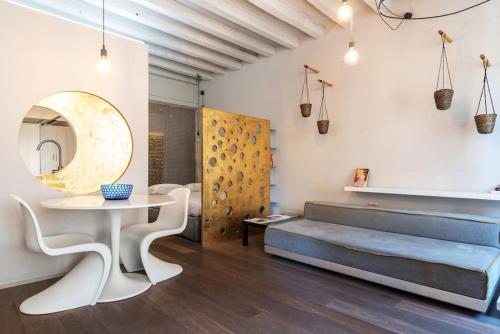 Ampio monolocale nel cuore di Brera, Milan
