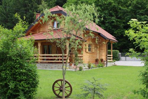  Drvena Hižica, Pension in Tuheljske Toplice