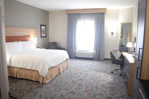 Candlewood Suites Houston I-10 East, an IHG Hotel