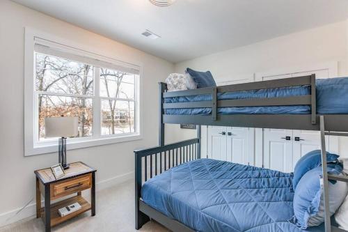 Luxury Estate with Stadium TDJ Views Sleeps 20 Luxury Estate with Stadium TDJ Views Sleeps 20
