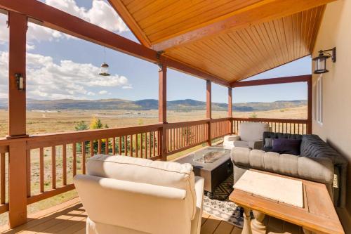 Hot Tub and Fire Pit Idyllic Getaway in Angel Fire!