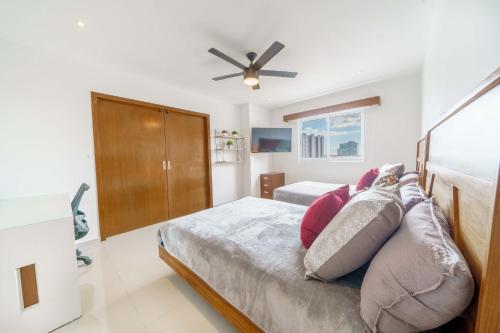 Penthouse with Private Jacuzzi - Three Bedroom, Cancún (photo 6)