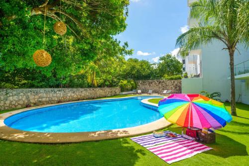 Penthouse with Private Jacuzzi - Three Bedroom, Cancún (photo 9)
