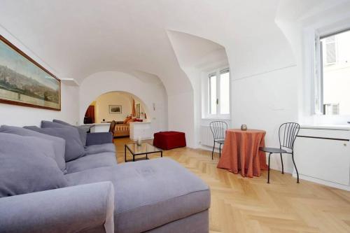 Pantheon Apartment with private terrace