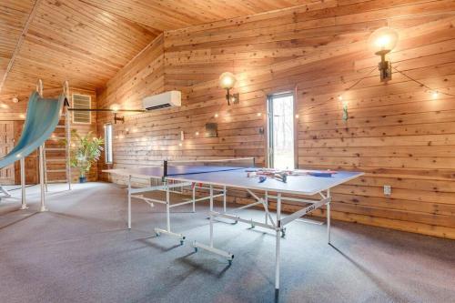 Epic Indoor Pool w/slide & hot tub close to beach