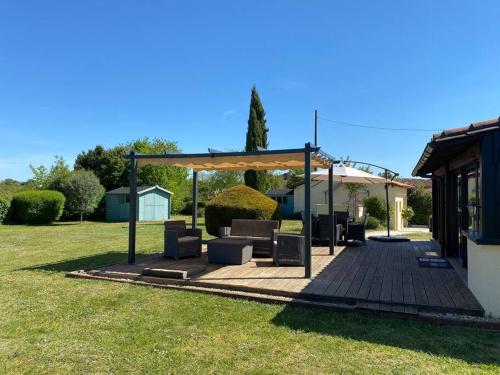 Le Petit Coin with pool, near Aubeterre sur Dronne - Location saisonnière - Saint-Romain