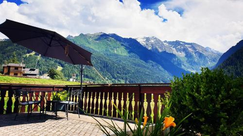 Skats, Hotel Veduta dell'Adamello in Temu
