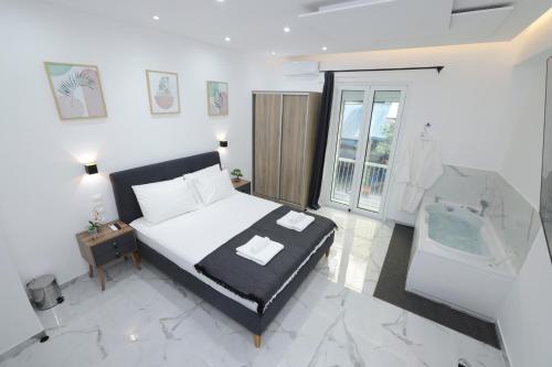 3bd jacuzzi mansion, Афины